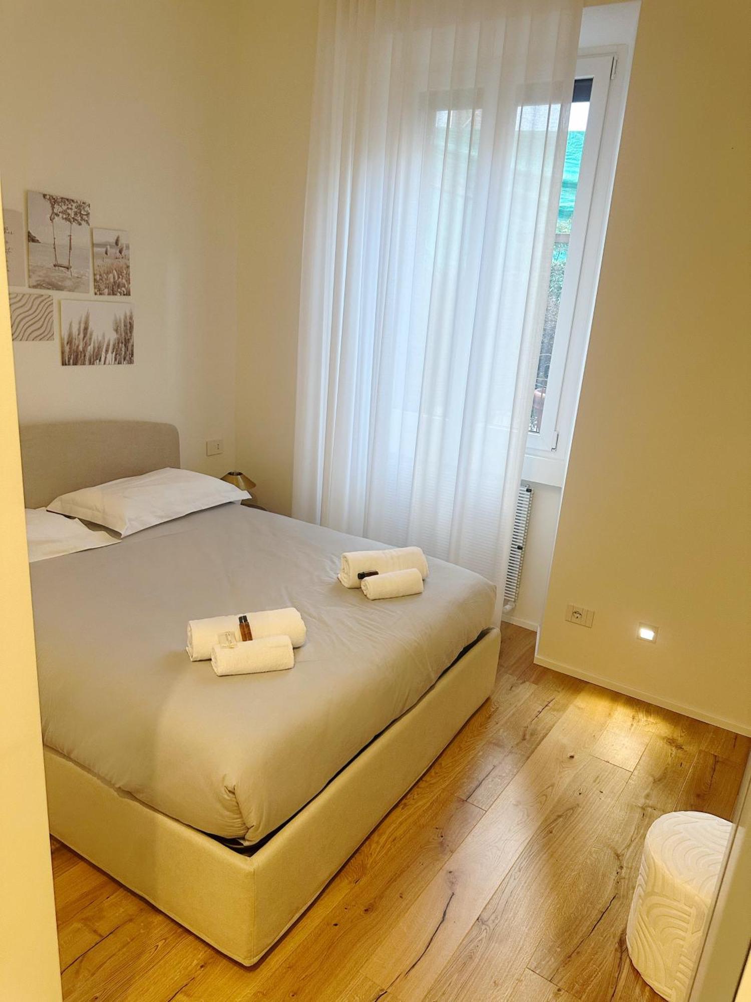 Private Apartment With Wi-Fi Milano City Near Duomo Atena Kültér fotó